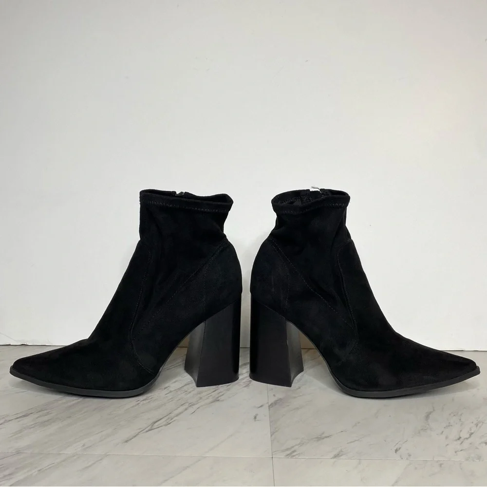 Steve Madden Touchdown Black Heeled Bootie 9.5